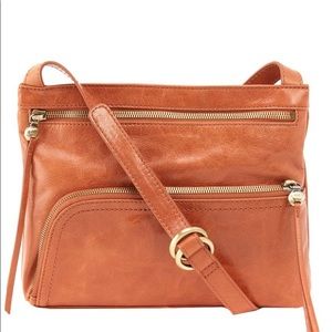 🍁PERFECT FALL BAG!!🍁 HOBO Cassie Crossbody